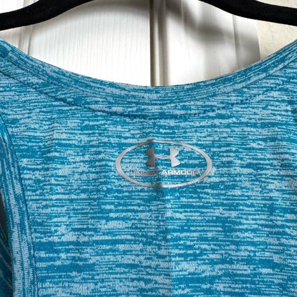 Under Armour Loose Heat Gear Tank - Picture 7 of 8
